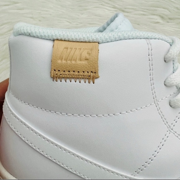 NWT Nike Court Royale 2 Mid Women’s Shoes - Picture 6 of 7